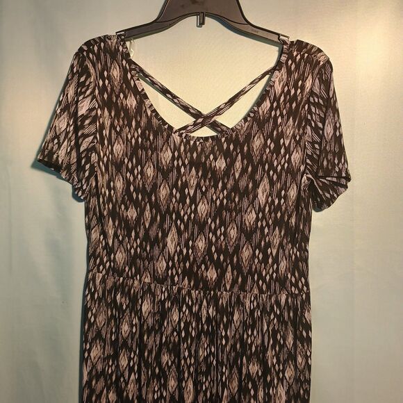 Women’s Black & Beige Ikat Print Dress Short Sleeve Cross Back Casual Boho Style - Picture 2 of 4